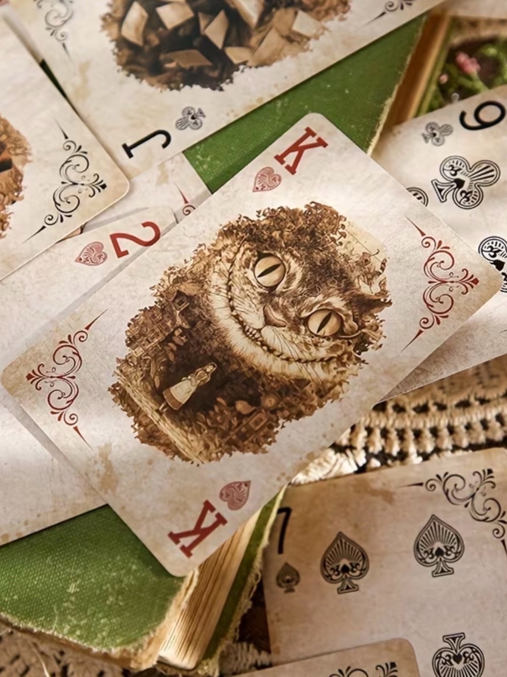 Vintage Look Alice & Cheshire Cat Playing Cards #300